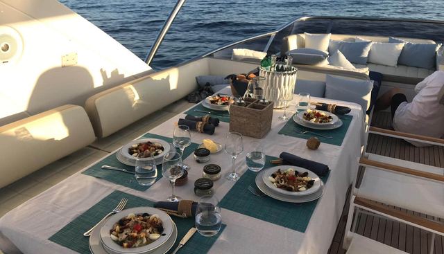 VABOSA yacht charter 4