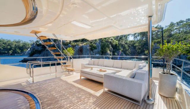 MILENA yacht charter 4