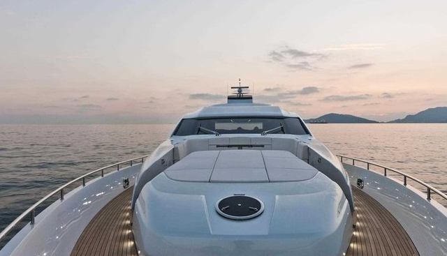 DORIS V yacht charter 4