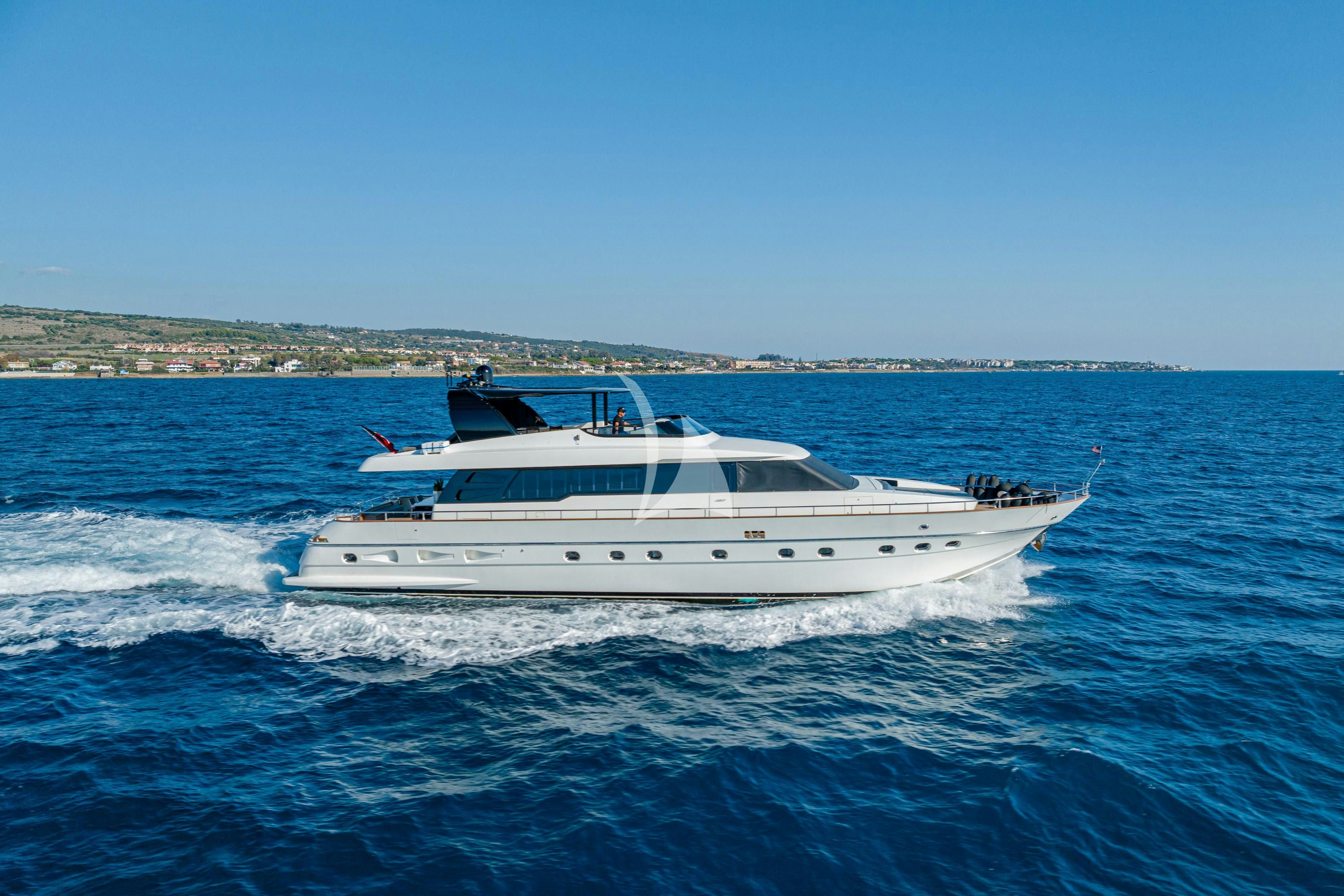 WHITEHAVEN yacht charter 4