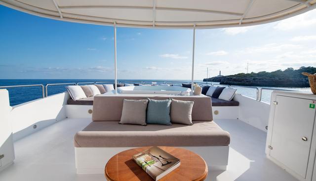 LOULOU yacht charter 4
