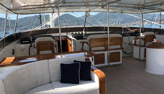 JASALI II yacht charter 4