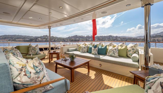 HANA yacht charter 5
