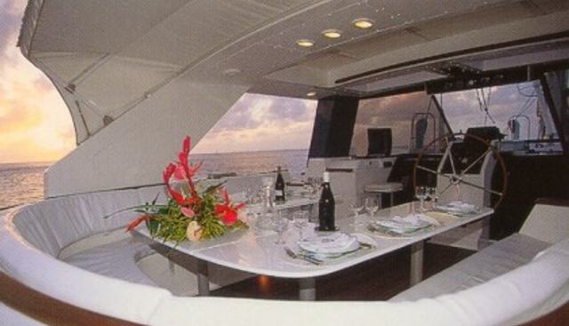 MOONLIGHT II OF LONDON yacht charter 4
