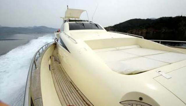 ARZU'S DESIRE yacht charter 3