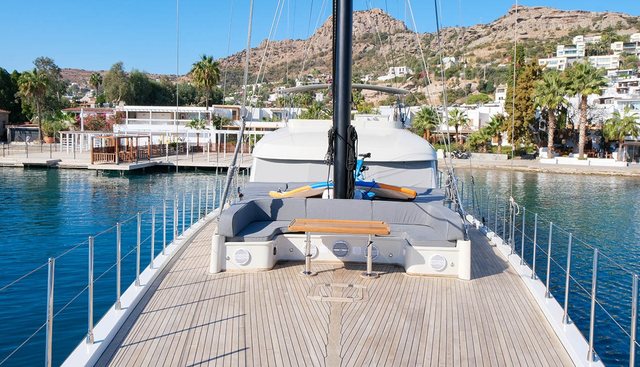 SUREYYA yacht charter 3
