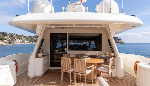 LA PAUSA yacht charter 4