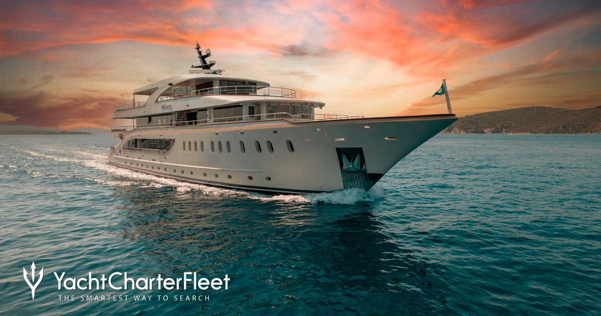 RIVA yacht charter 2
