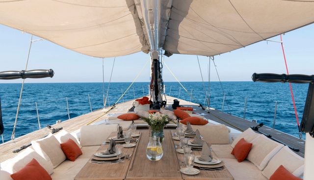LOGICA yacht charter 4