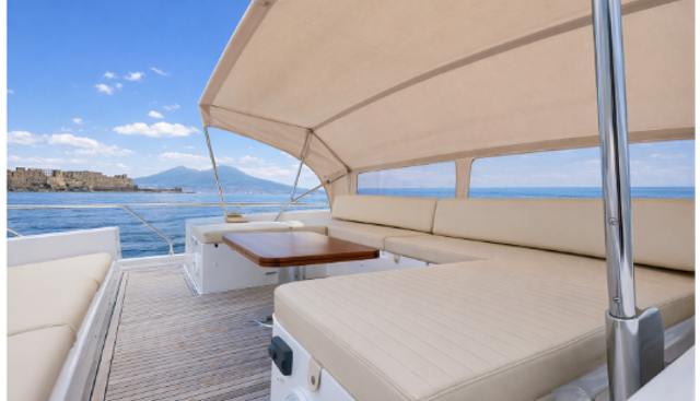 LUCE yacht charter 4
