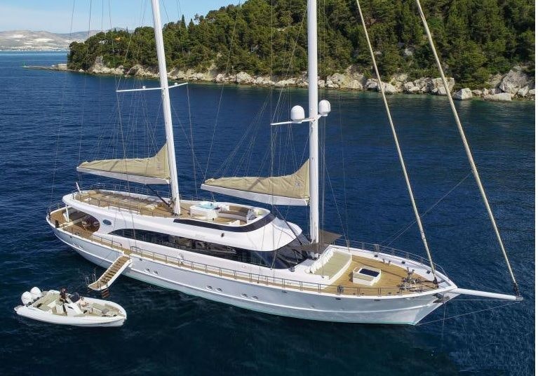 ACAPELLA yacht charter 2
