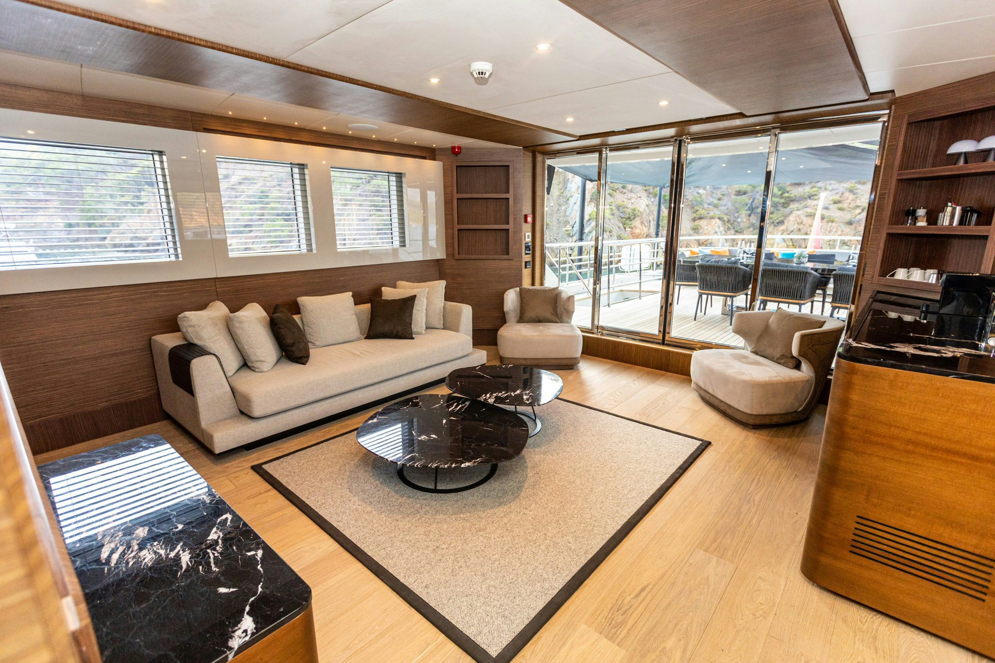ZEEMAR yacht charter 4