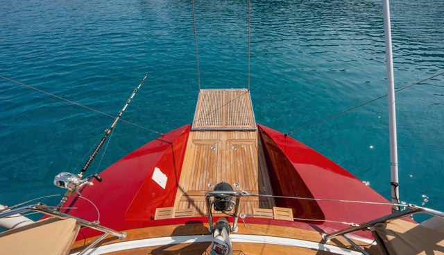 LILLA yacht charter 5