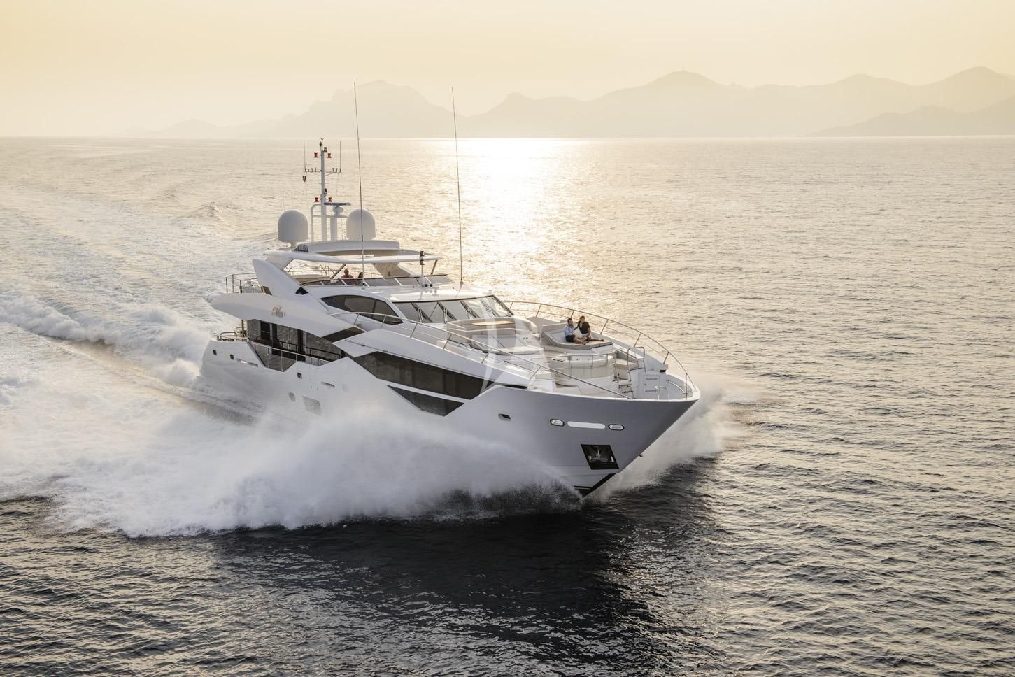 FLEUR yacht charter 2