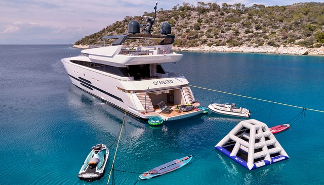O'NEIRO yacht charter 4