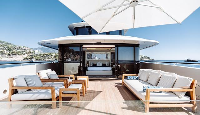 LA LA LAND yacht charter 3