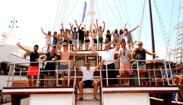 MAGELLAN yacht charter 3
