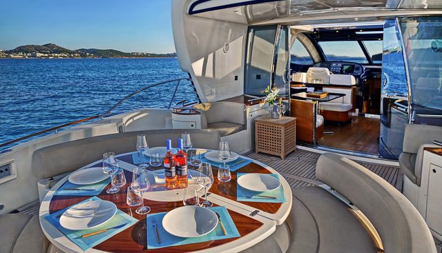 SEA U yacht charter 5