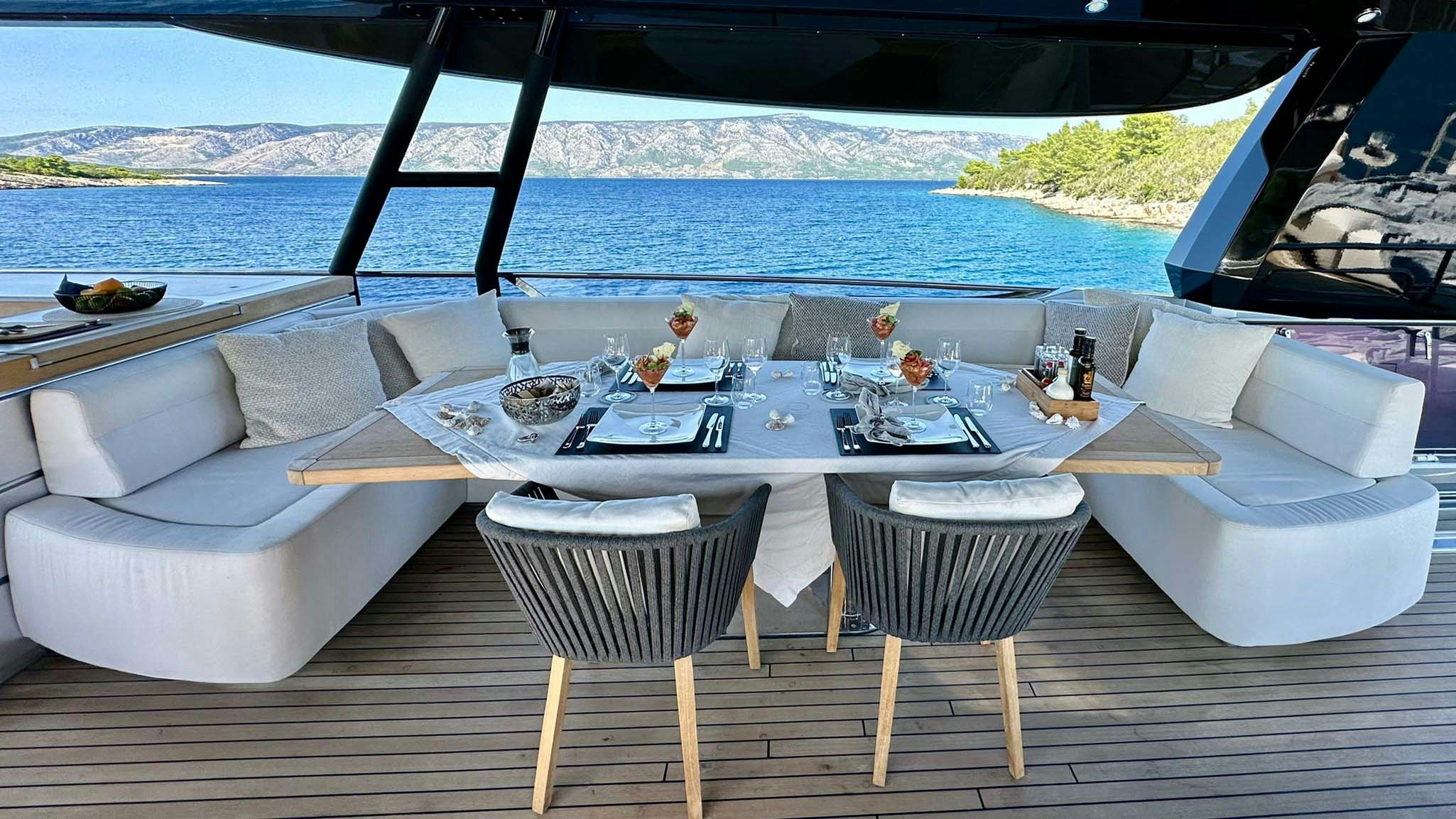 VENUS yacht charter 4