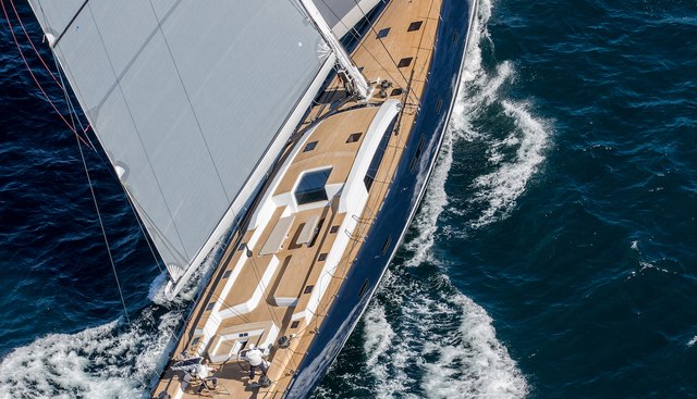 KIWAYU yacht charter 5