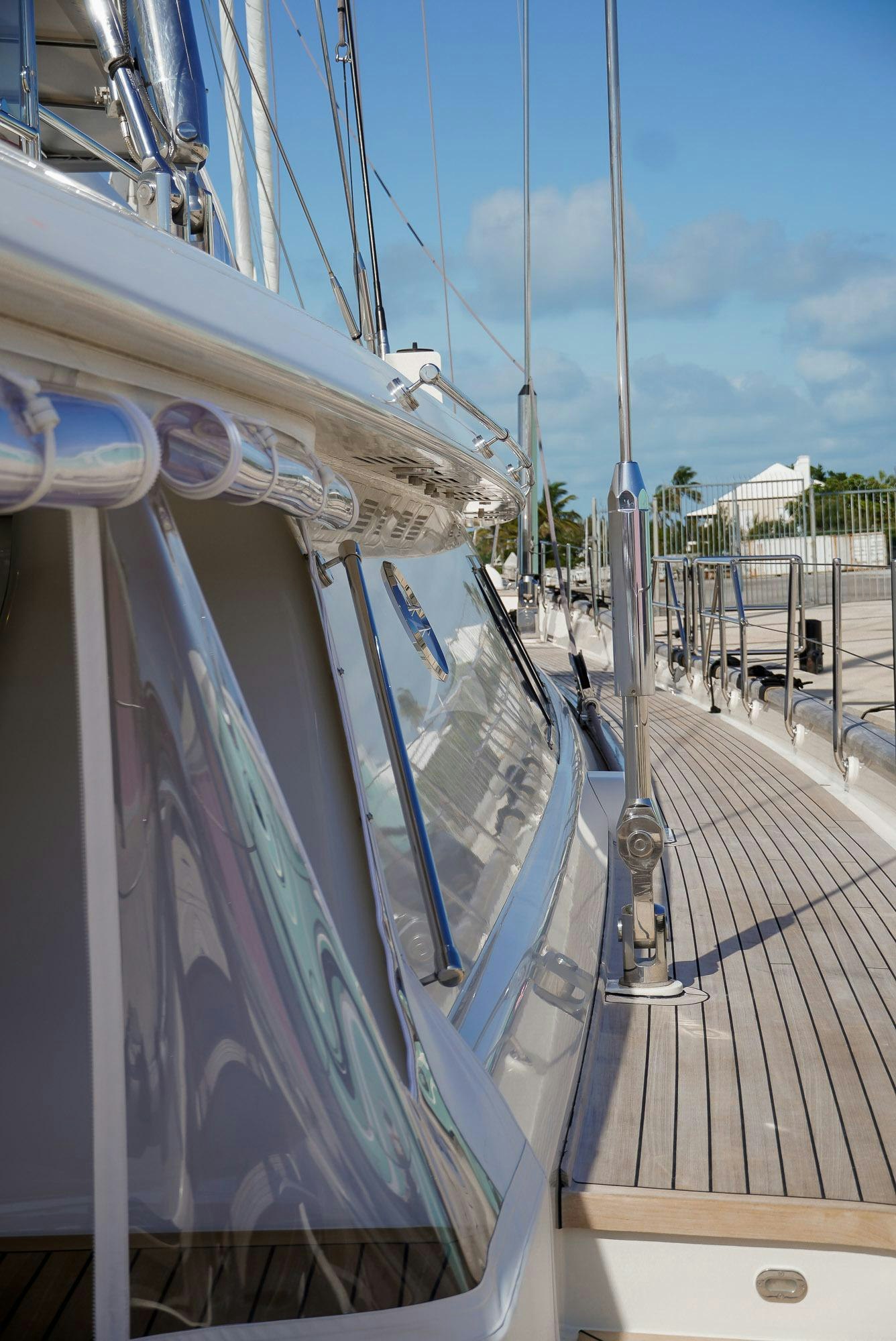 ZENJI yacht charter 4