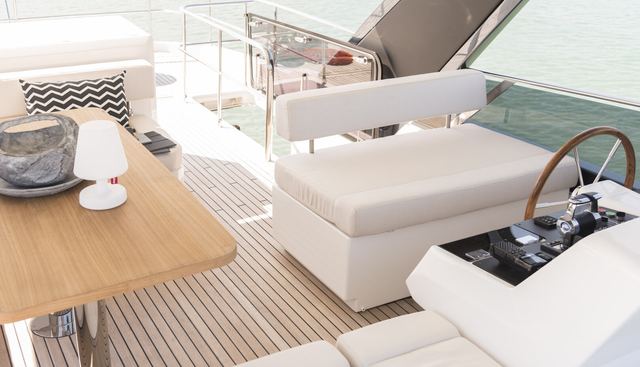 SIR HENDRIK yacht charter 3
