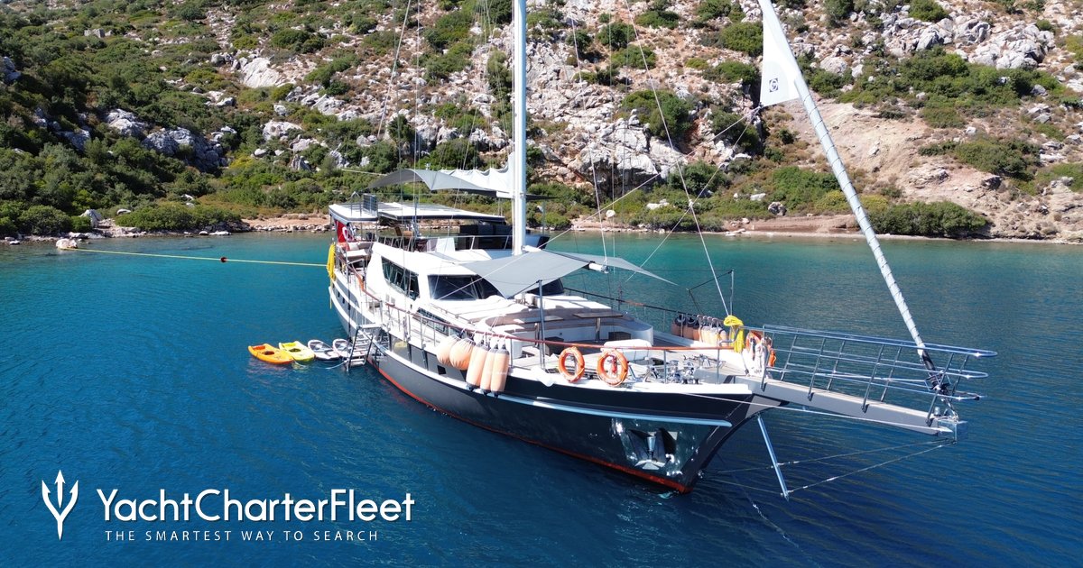ARNI yacht charter 2