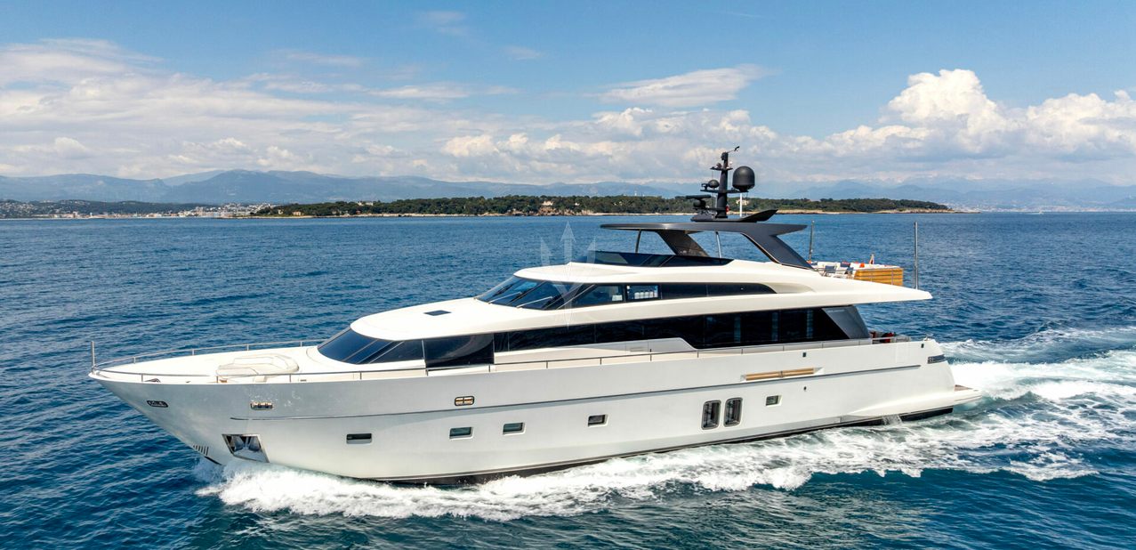 CALM YACHT CHARTER yacht charter