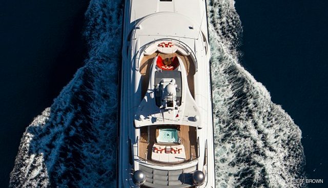 ARIENCE yacht charter 5