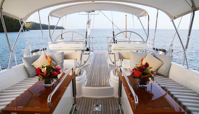 DAMA DE NOCHE yacht charter 2