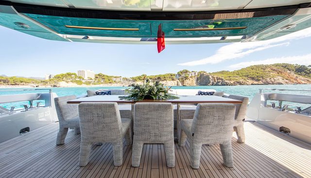LEMON NOT LIME yacht charter 5