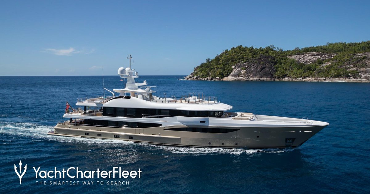 AMIGOS yacht charter 2