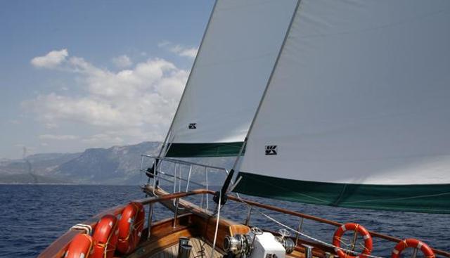 BEL AIR yacht charter 4