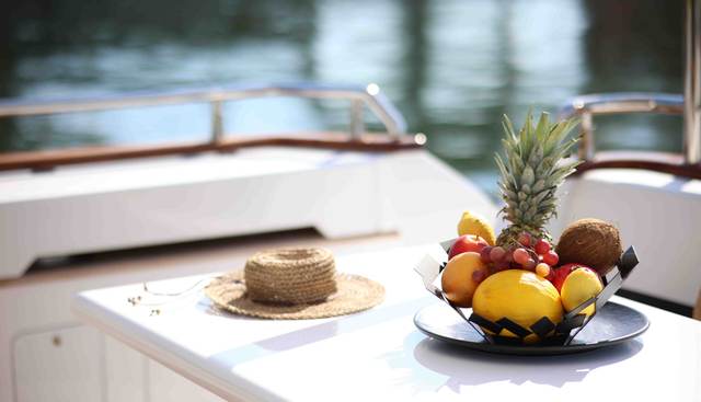 ALMA DE MAR yacht charter 4