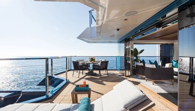 KING BENJI yacht charter 4