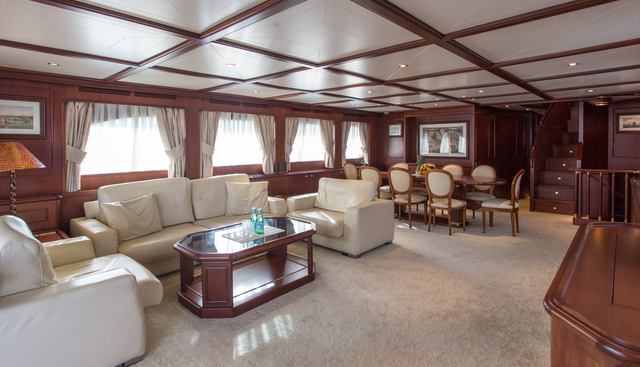 MASCOTTE yacht charter 5