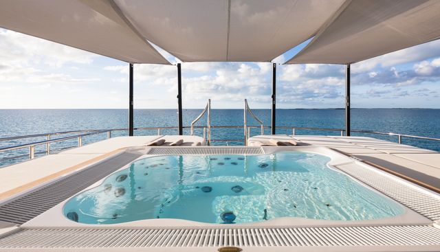 ARTISAN yacht charter 2