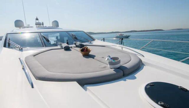 ELENTARI yacht charter 3