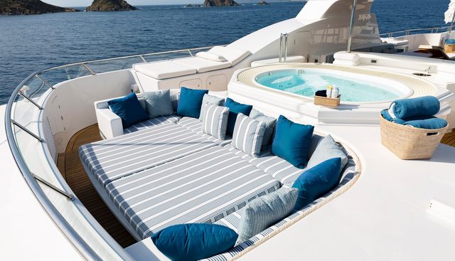 ADVENTURE yacht charter 3