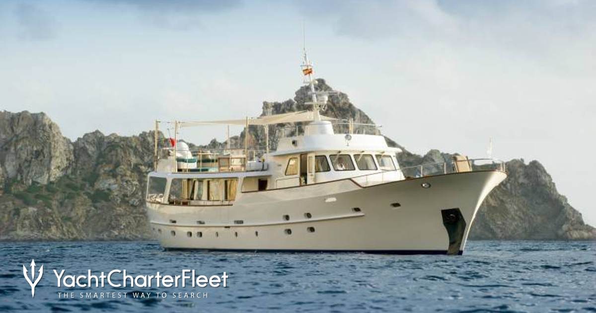 MONARA yacht charter 2