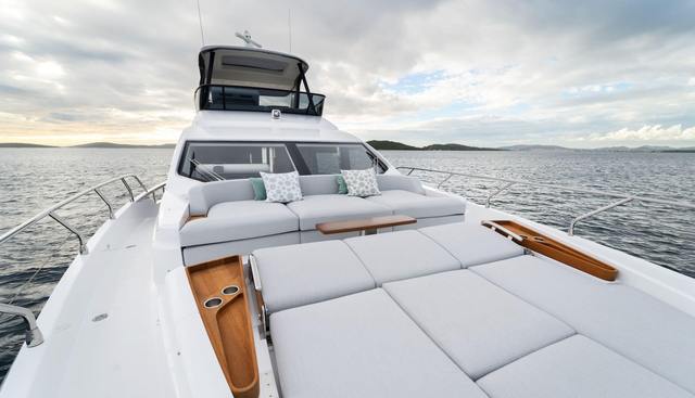 DONNA yacht charter 2