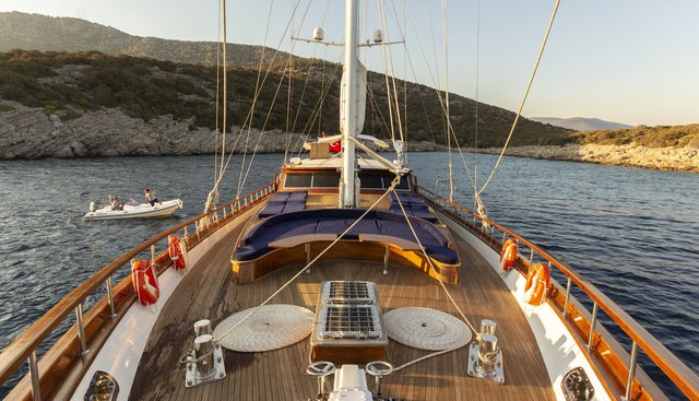 BABYLON yacht charter 3