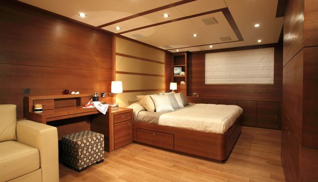 WATER TOY III yacht charter 2