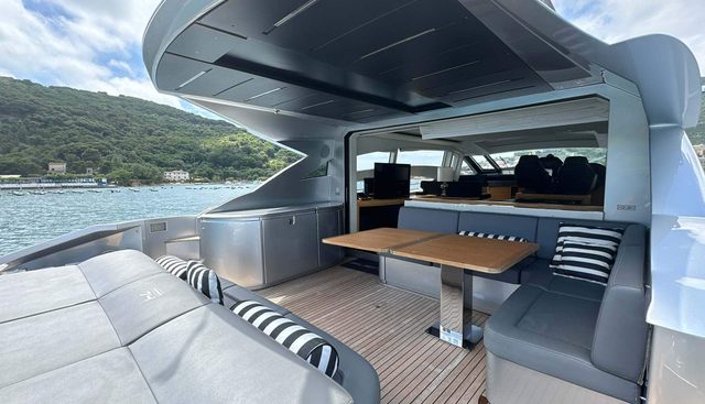 SUENO yacht charter 5