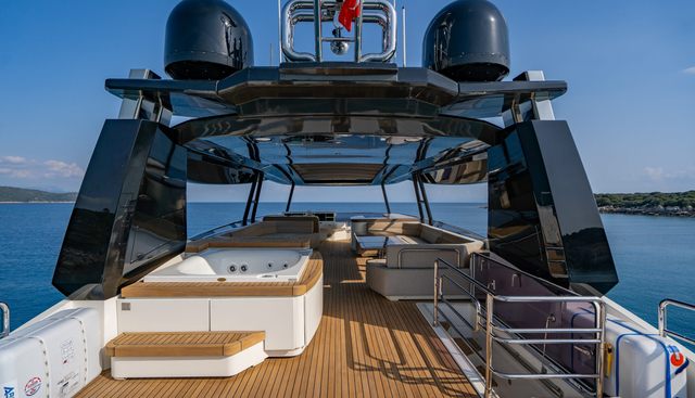 BELLA LUNA yacht charter 4