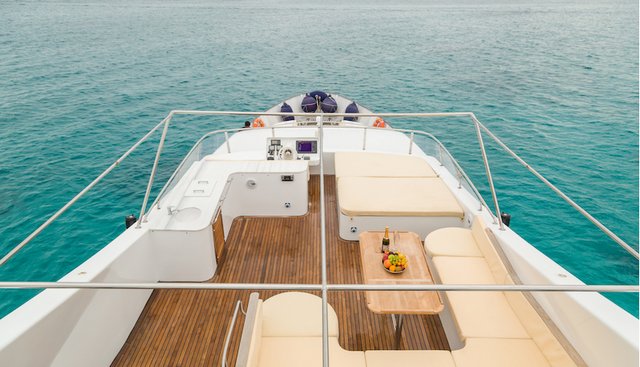 FANTOM yacht charter 5