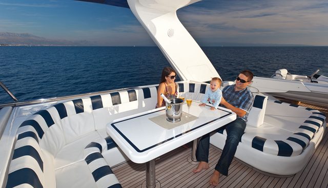 LONA yacht charter 4