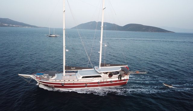 QUESTA VITA yacht charter 5