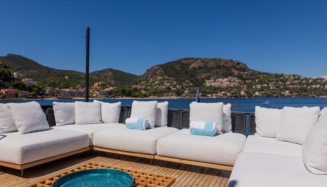 G yacht charter 5