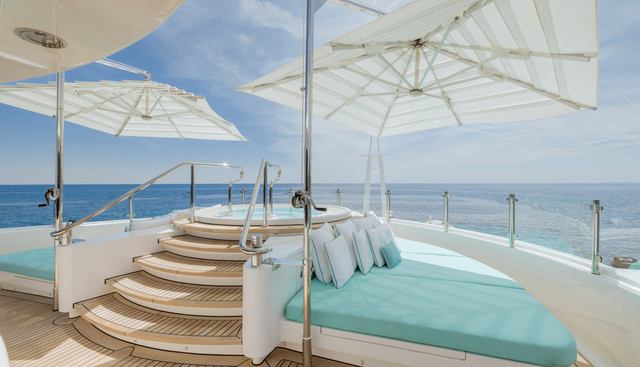 CLELIA III yacht charter 3